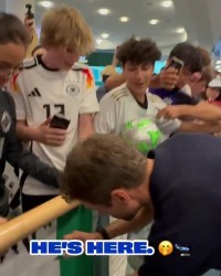 pg模拟器-温哥华球迷热烈欢迎穆勒，印第安部落酋长以传统仪式迎接他的到来